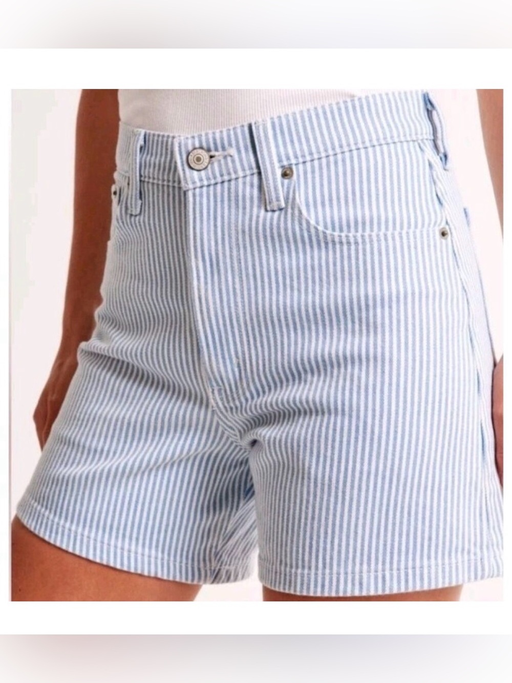 Abercrombie Dad Shorts – Blue & White Striped High Rise - 26/2